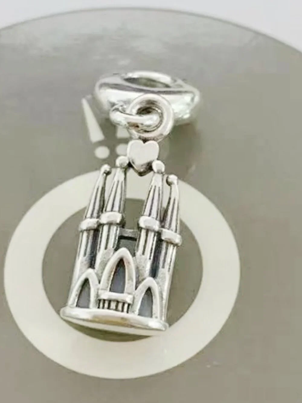 Pandora La Sagrada Familia Charm